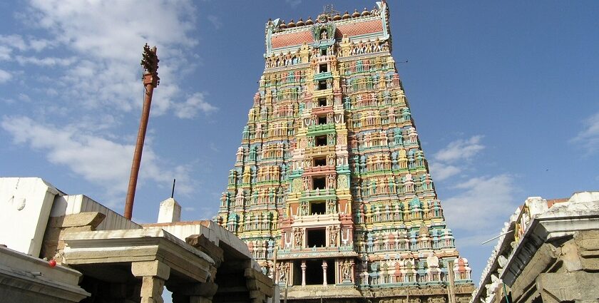 Towering gopuram of Srivilliputhur Andal Temple, as mentioned in the Tamil Nadu travel guide.