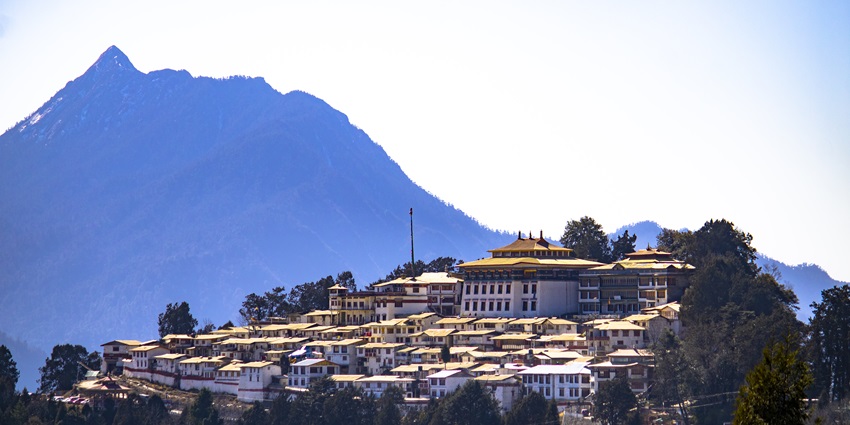 Tawang, one of the underrated hill stations in India is located near the Indo-China border.