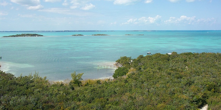 A sailor’s paradise with scenic cays, charming colonial towns, and world-class boating.