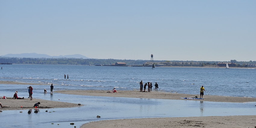 Scenic beach with rock formations and clear waters - one of the beaches near Makati.