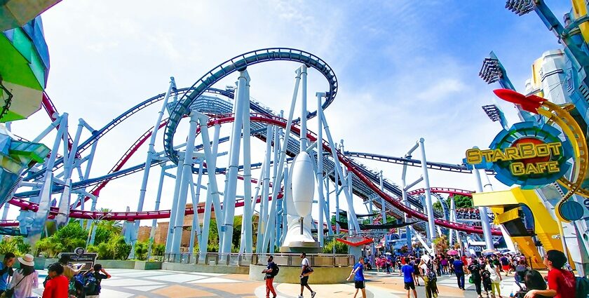 Enjoy at the theme parks offer amusement and enjoyment at every nook and corner.