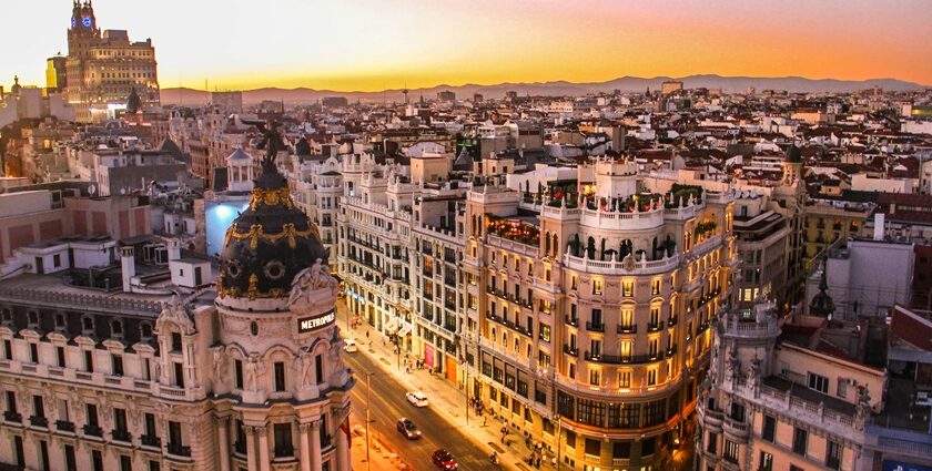 From iconic landmarks to vibrant streets, there are endless adventurous things to do in Barcelona.