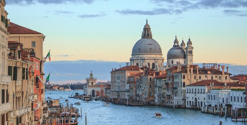 Magnificent view of Canal Grand, Venice - explore the best things to do in Venice