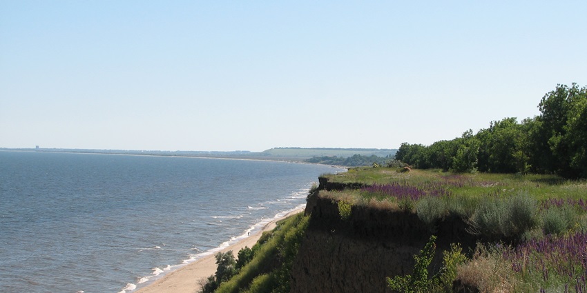 Thurstaston Beach is a quiet, unspoiled beach with stunning views of the Dee Estuary.