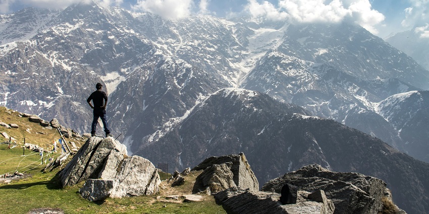 An image of camping and snowline atop the Triund Trek in McLeod Ganj, located in India.