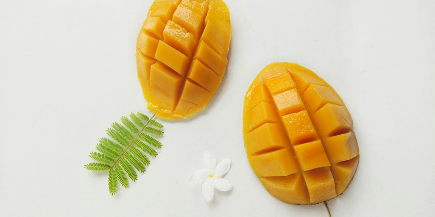 Trying local mangoes and street food is one of the most exciting things to do in Salem.