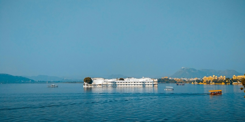 An image of a view of Udaipur, one of the places to visit in August in India with family.