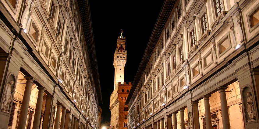 An aesthetic view of European style architecture at Uffizi Gallery, one of the best places to visit in Florence.