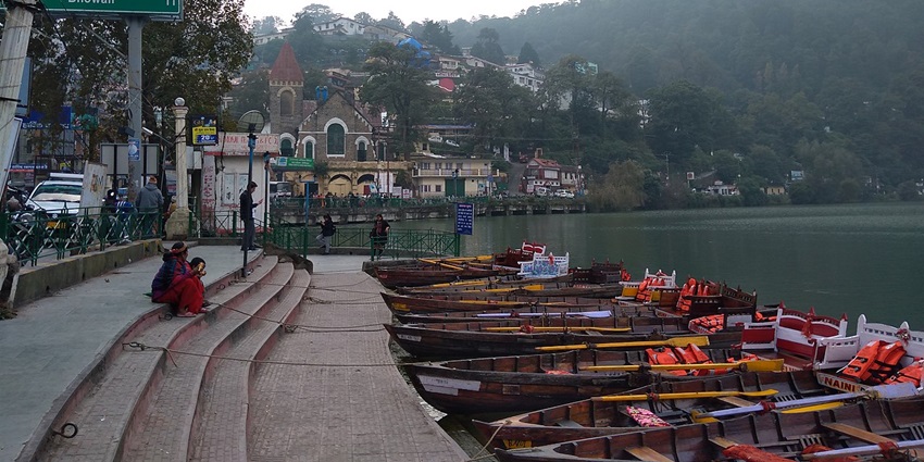 An image of the Naini Lake in Uttarakhand, one of the places to travel in April.