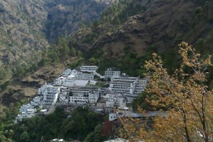 The Vaishno Devi travel guide features the Trikuta Mountains, offering a spiritual pilgrimage journey.