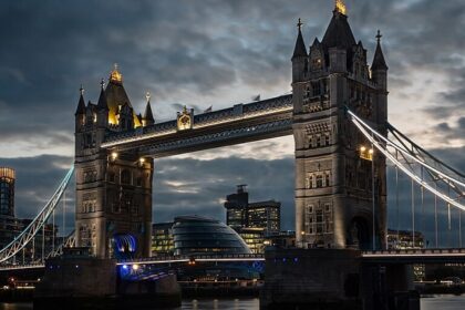 An image showing Tower Bridge in London, a stunning landmark for Valentine’s Day in London.