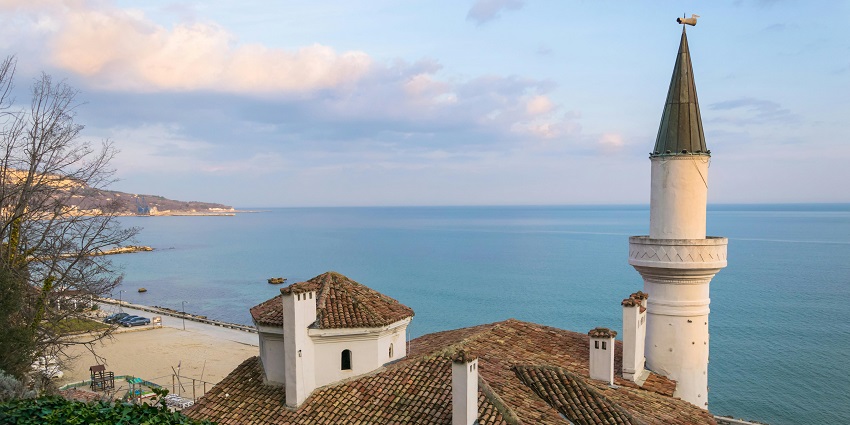 One of the best places to visit in Bulgaria - White and Brown Building Near the Ocean