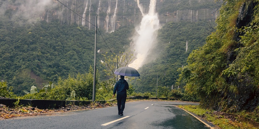 Visit the stunning Vibhooti Falls for the best views.