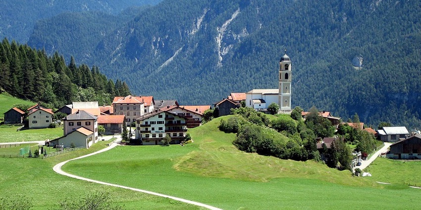 A glimpse of the picturesque village of Brienz, nestled on the shores of Lake Brienz.