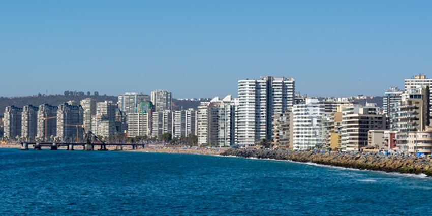  Relax on the pristine beaches of Vina del Mar and toast to love with stunning ocean views
