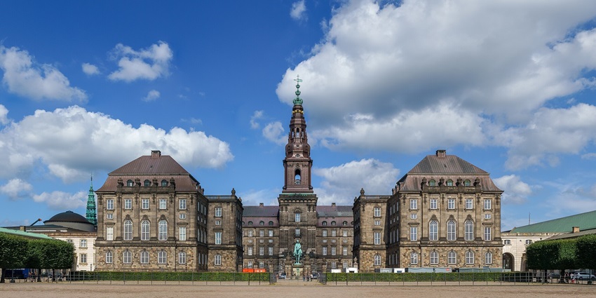 An image of the Christiansborg Palace, a notable thing to see in Copenhagen.