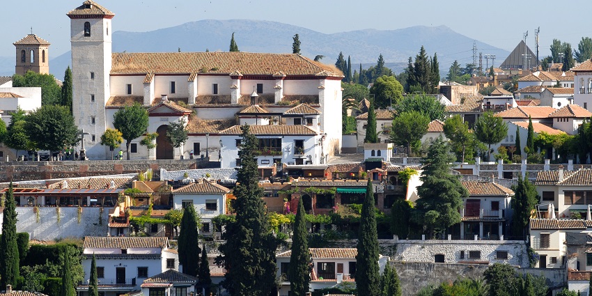 An amazing architectural setting in Granada