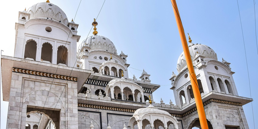 An image of Gurudwara–the best place to visit during the harvest festival of Punjab