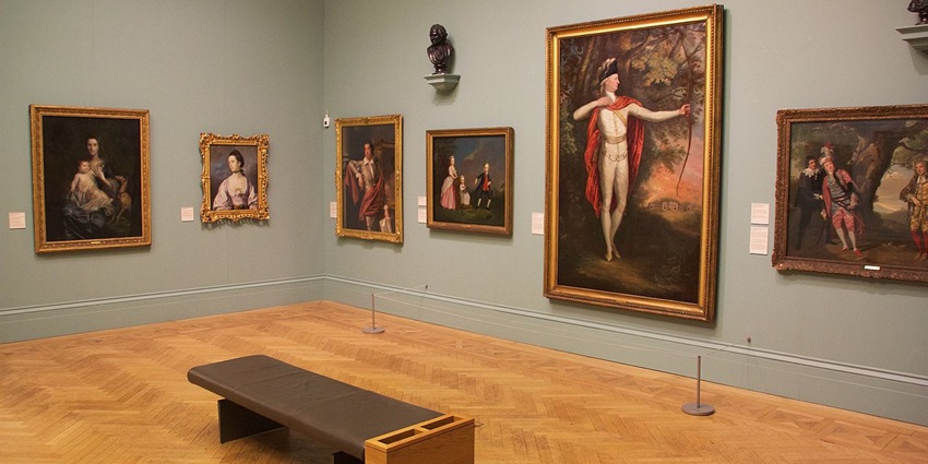 Things to do in Manchester include watching indie films, viewing contemporary art, and experiencing creative performances at this cultural hub.