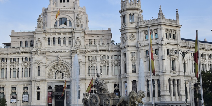 An image representing the Majestic view of the Plaza de Cibeles in Madrid, Spain