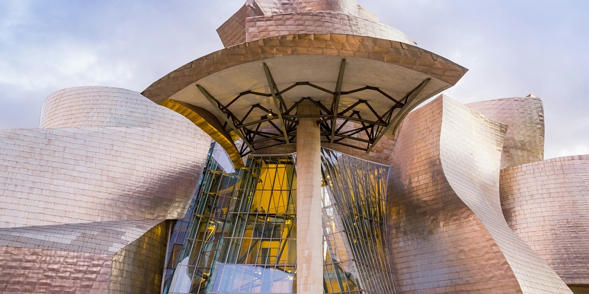 View of the Atrium and the Central Space offer a feeling of openness above you.