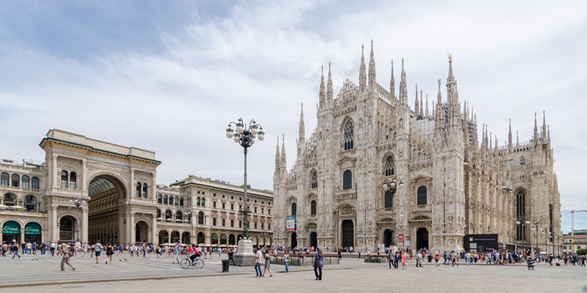 Visiting Milan’s iconic Duomo is one of the best things to do in Milan.