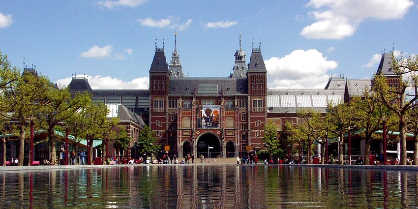 Things to do in the Netherlands include visiting the museum showcasing Dutch art, history, and cultural heritage.