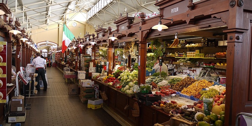 An image of the Old Market Hall, a famous thing to see in Helsinki, Finland