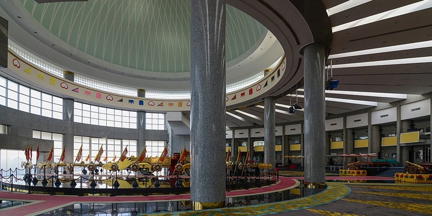 An image of inside Royal Regalia Museum - A historic diversion among things to do in Brunei