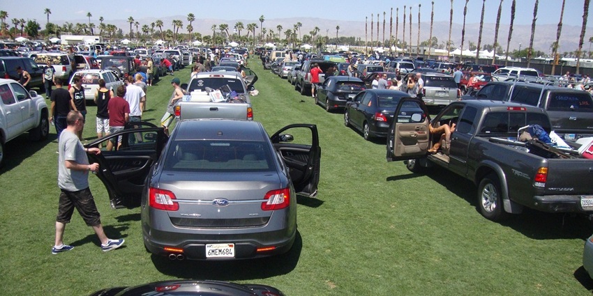 Cars parked at Jio World Drive to watch movies at the famous Drive in theatre.