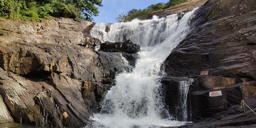 An image of the Kanthanpara Waterfalls in Wayanad, one of the places to see in February