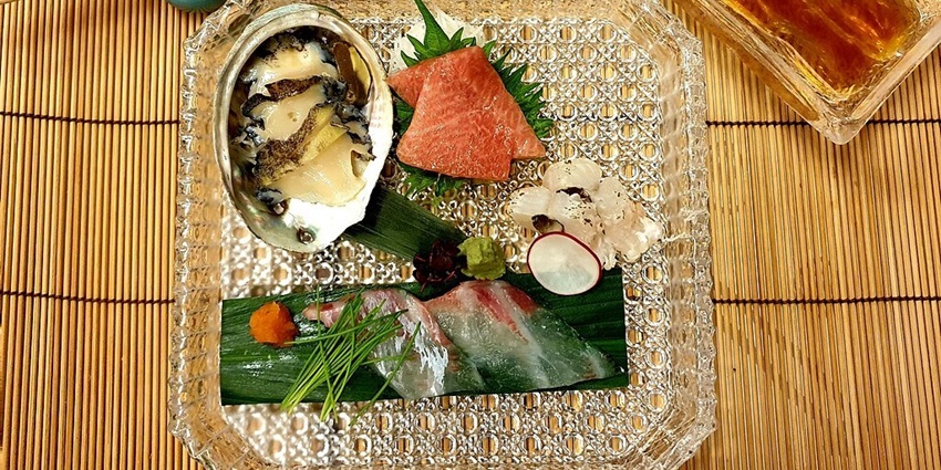 When visiting the Chichu Art Museum, travellers can enjoy authentic Japanese cuisine options.