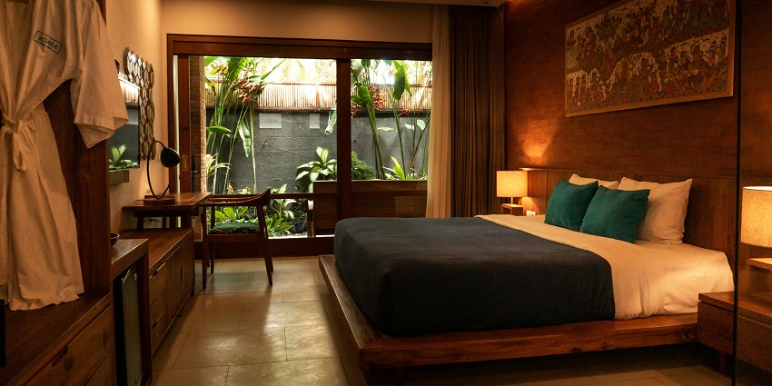 A lavish executive suite room with a view of a river from a glass window
Viewers of this file can see comments and suggestions