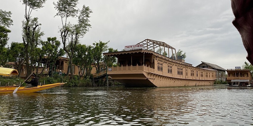 A houseboat at Dal Lake offers a chance to enjoy the beauty of the wular lake in India.