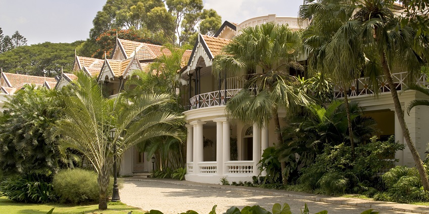 The heritage building inside the Taj West End Hotel is located in Bangalore, Karnataka.