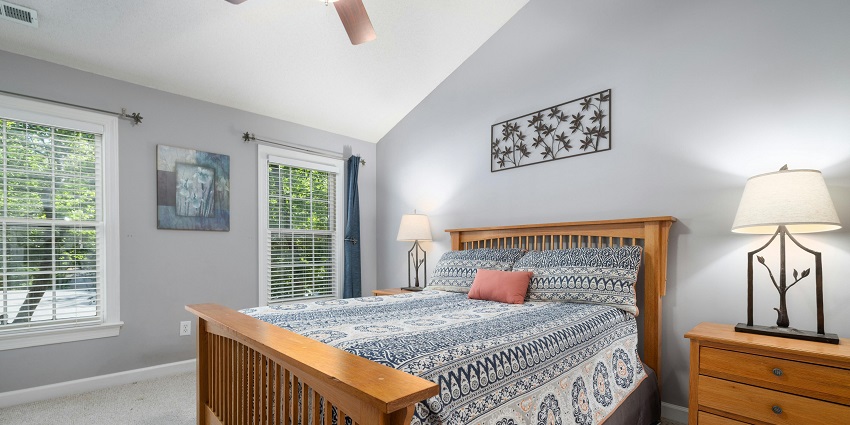 The accommodations range from luxury hotels to budget stays.
