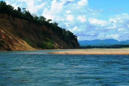 Picturesque view of Madidi National Park, Bolivia which encompasses lush rainforests.