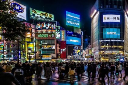 Explore places for shopping in Tokyo that offer fashion, electronics, souvenirs, and luxury brands citywide.