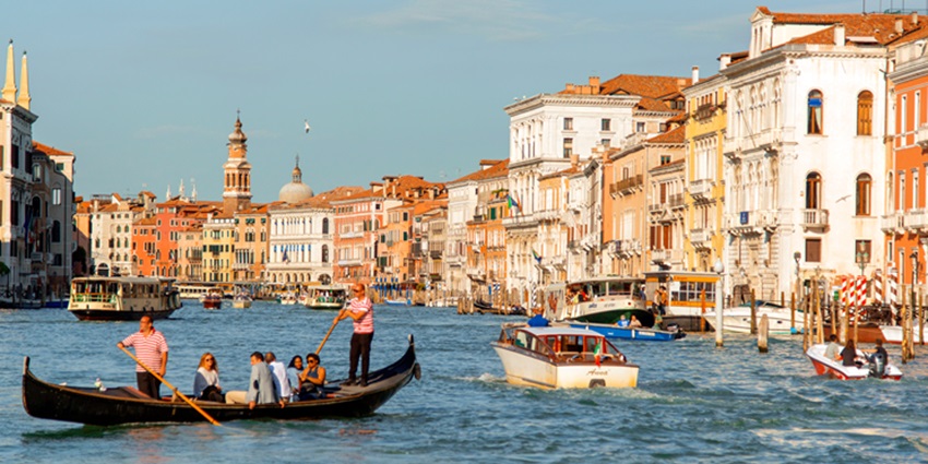 Taking a gondola ride in Venice is one of the best things to do on Valentine's Day
