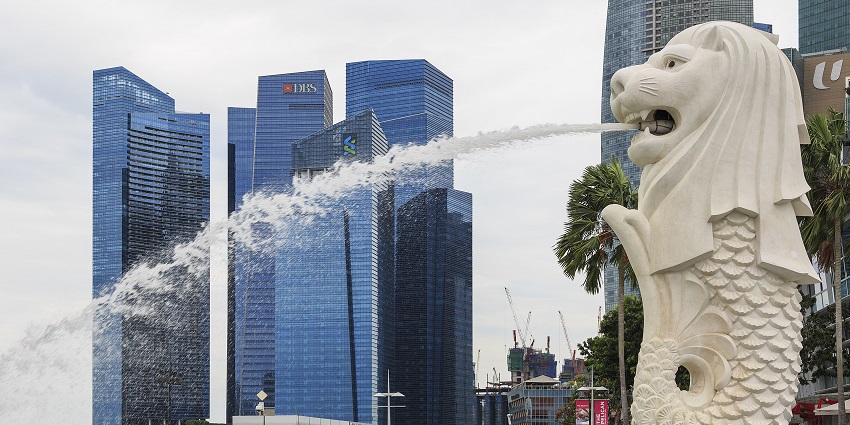 A glimpse of the Merlion Statue which was crafted by a skilled local artisan, Lim Nang Seng.