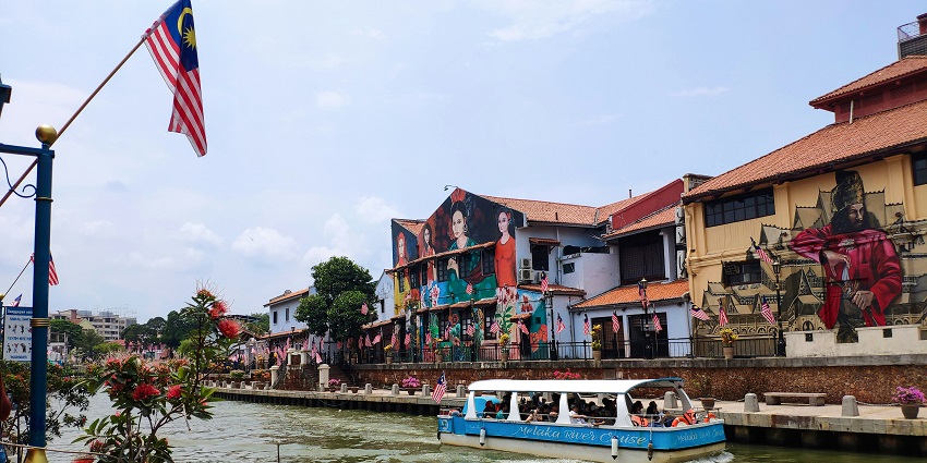 An image of Malacca in 1831, one of the best tourist places to visit in Malaysia.