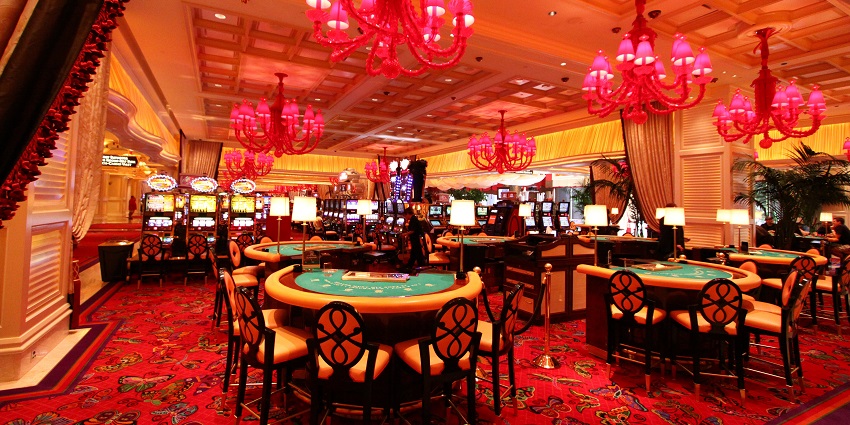 Luxury and exquisite interior of the biggest casino in Las Vegas, The Wynn and Encore