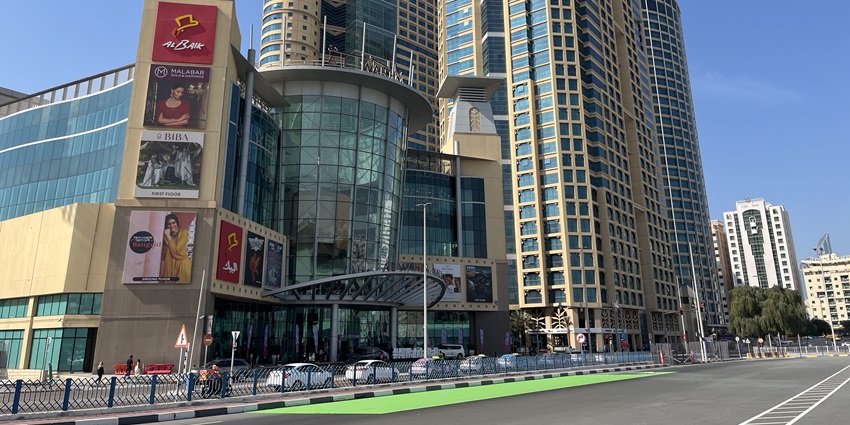 Al Wahda is among the best shopping malls in Sharjah offering diverse luxury brands