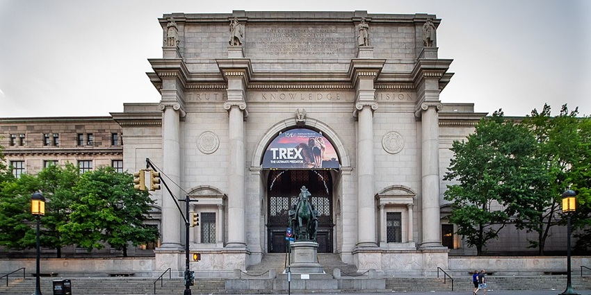 An entrance of the American Museum of Natural History, one of the museums in the USA.