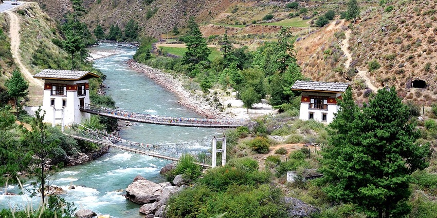 Amo Chhu is a popular river near Bhutan Gate, a stunning place to visit this year.
