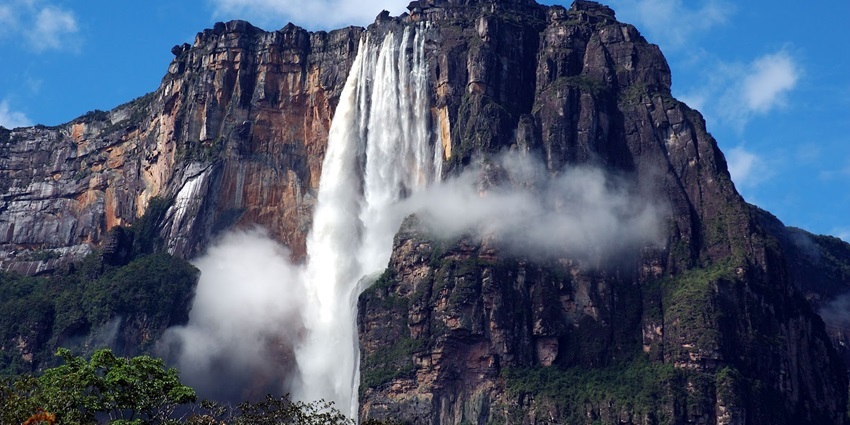 Stand in awe of this towering Venezuelan waterfall, among the best waterfalls in South America.