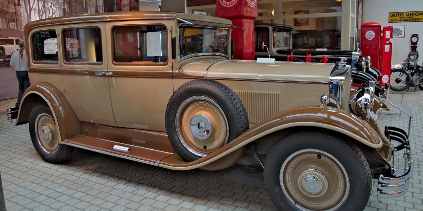 An image resembling a car in Ashvek Vintage World, one of the historical ones in the country.