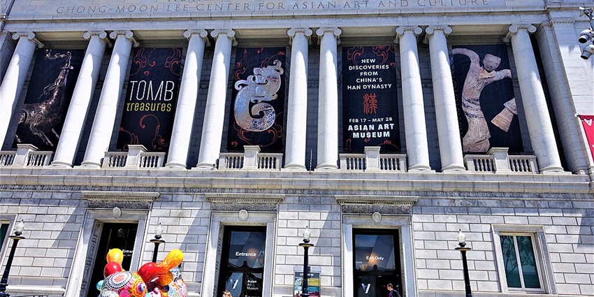 An image of the Asian Art Museum of San Francisco, one of the museums in the USA.
