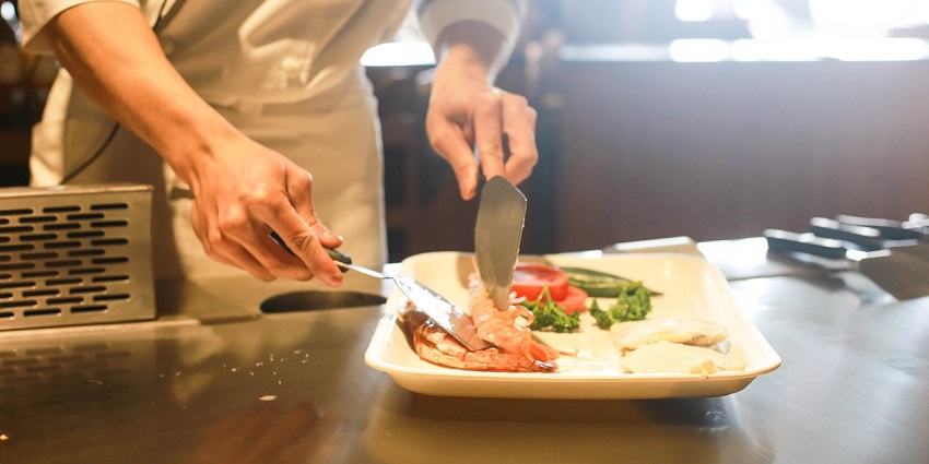 Bring home the taste of Arugam Bay by learning to cook its delicious dishes and food items.