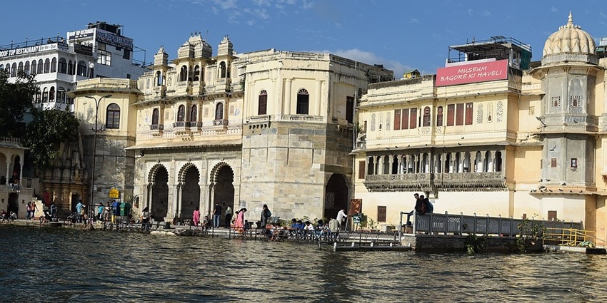 Grand entrance of Bagore Ki Haveli, a historic mansion in Udaipur